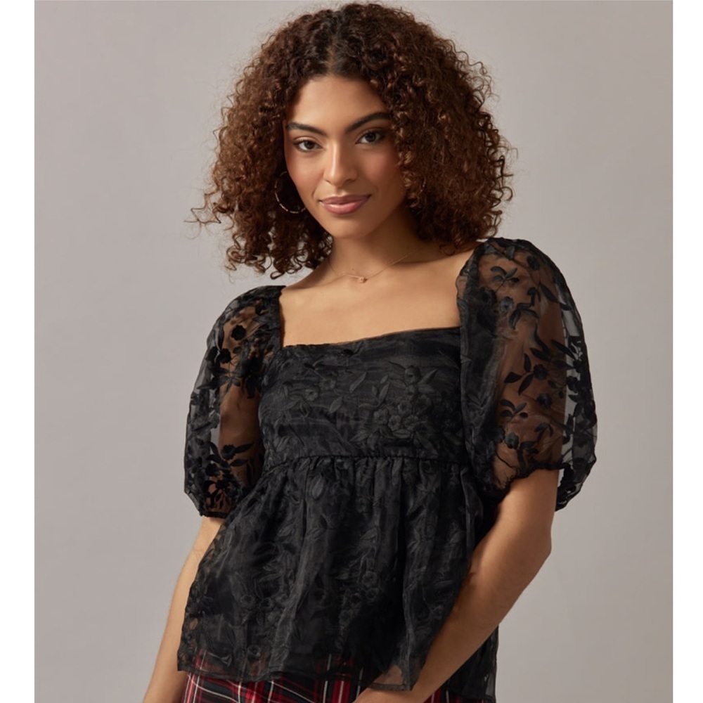 NWT Francesca's Collections Black Organza Floral Lace Babydoll Blouse